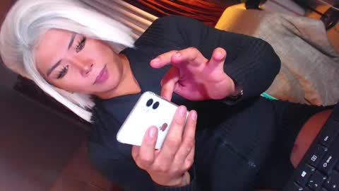 Samantha online show from 04/13/26, 03:34