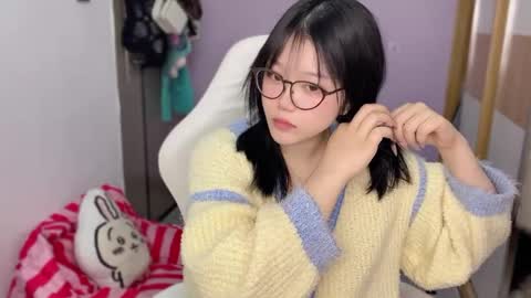 gorgeous girl33 online show from 01/01/25, 07:20