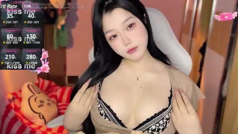 gorgeous girl33 online show from 01/03/25, 07:29