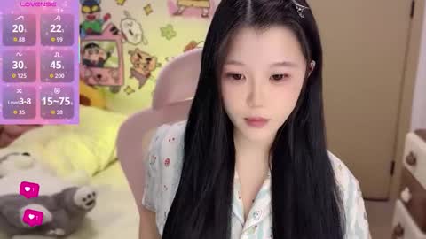 gorgeous girl33 online show from 11/02/25, 08:33