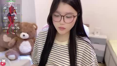 gorgeous girl33 online show from 03/04/26, 01:00