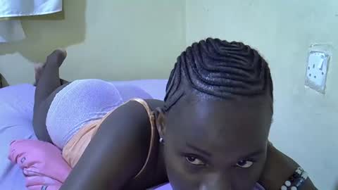 gorgeous_maya1 online show from 05/05/26, 06:27