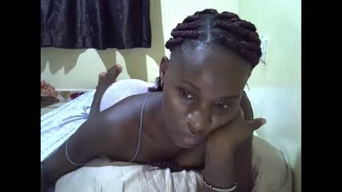 gorgeous_maya1 online show from 05/19/26, 04:13