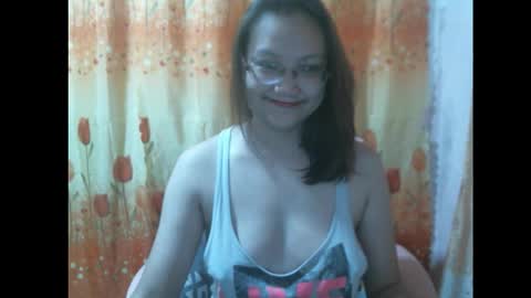 Snapshot of gorgeousmama chatting on 09/12/25, 01:33 gorgeousmama online show from 09/12/25, 01:33