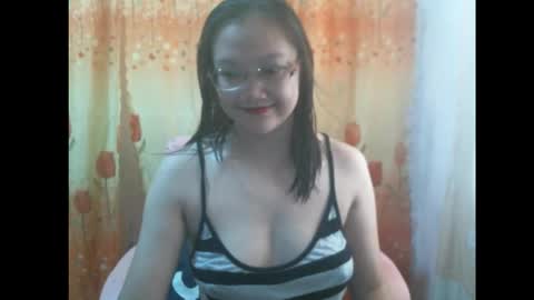 Snapshot of gorgeousmama chatting on 09/21/25, 01:29 gorgeousmama online show from 09/21/25, 01:29