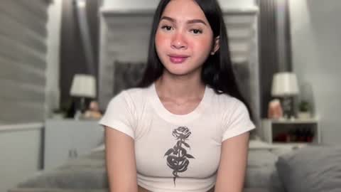 Snapshot of gorgex_diana chatting on 07/22/26, 01:47 D I A N A online show from 07/22/26, 01:47