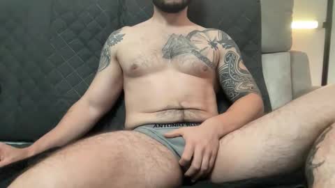 Stef online show from 10/08/25, 03:31