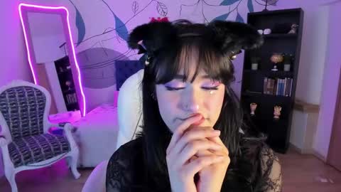 Snapshot of goth_alice chatting on 02/18/26, 09:00 Alice online show from 02/18/26, 09:00