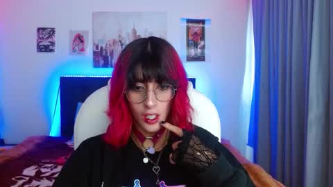 goth_minerva online show from 11/30/25, 01:26