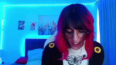 goth_minerva online show from 12/15/25, 01:59