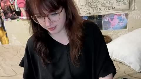 Amy online show from 09/15/25, 09:04