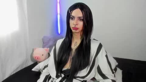 Snapshot of goth_ru chatting on 12/16/24, 09:41 Russ online show from 12/16/24, 09:41