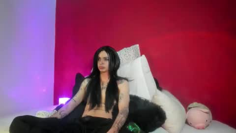 Snapshot of goth_ru chatting on 02/05/26, 04:44 Russ online show from 02/05/26, 04:44