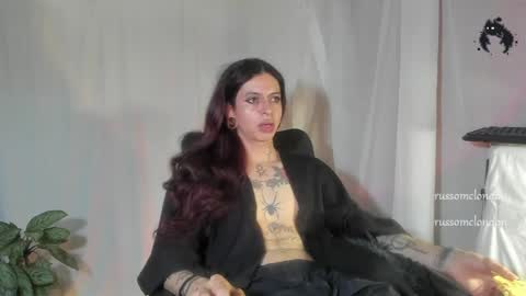 Snapshot of goth_ru chatting on 04/01/26, 01:41 Russ online show from 04/01/26, 01:41