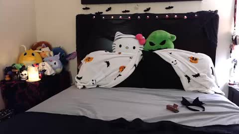 gothbaby305 online show from 10/11/25, 02:11