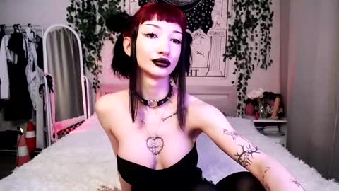    online show from 02/09/25, 04:36