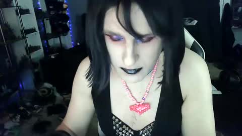Victoriana online show from 01/19/25, 04:04