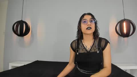 karen online show from 01/02/25, 04:24