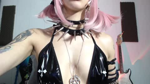        online show from 01/04/25, 08:17