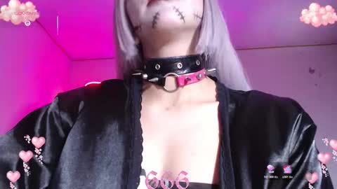 Snapshot of gothicute chatting on 02/02/26, 07:18 online show from 02/02/26, 07:18