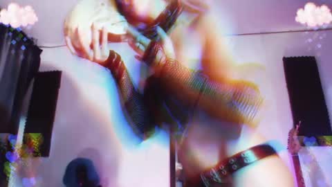        online show from 05/18/26, 05:02