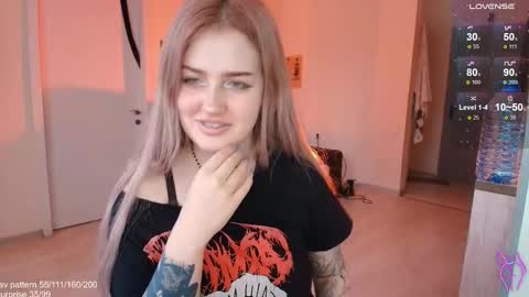 traumfrau Kira angel face devil eyes I SELL A LOT VIDEO IN GALLERY online show from 02/18/26, 02:13