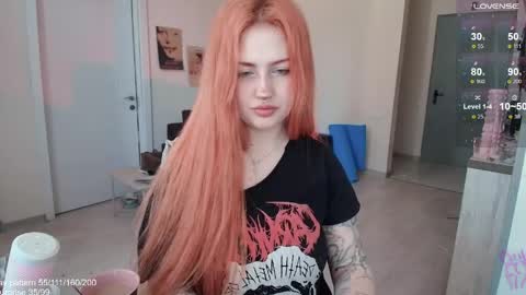 traumfrau Kira angel face devil eyes I SELL A LOT VIDEO IN GALLERY online show from 04/20/26, 10:51