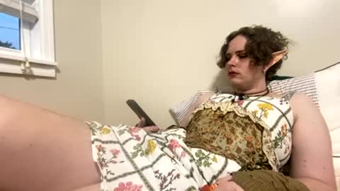 Doll online show from 07/15/26, 12:16