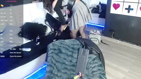 Meredith Alessandra online show from 11/15/25, 04:43