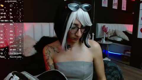 Meredith Alessandra online show from 04/01/26, 04:35