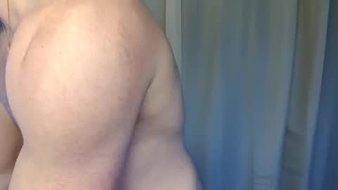 goura2000 online show from 01/30/25, 03:29