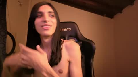 angelito tu novio online show from 04/11/26, 03:33