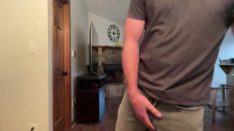 Snapshot of gqimage chatting on 02/20/25, 04:14 GQImage online show from 02/20/25, 04:14