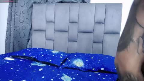 Snapshot of grace_and_shawn chatting on 10/24/25, 09:49 grace_and_shawn online show from 10/24/25, 09:49