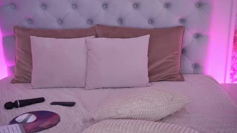 gracedaviess online show from 03/22/26, 02:20