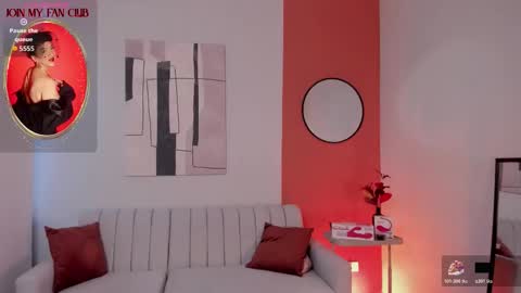 Zuly online show from 12/19/25, 09:11