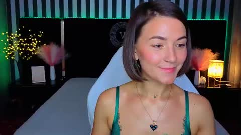 Snapshot of gracefulmichelle chatting on 06/15/26, 07:16 gracefulmichelle online show from 06/15/26, 07:16
