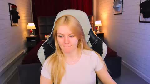 Grace Glamour online show from 02/25/25, 05:41