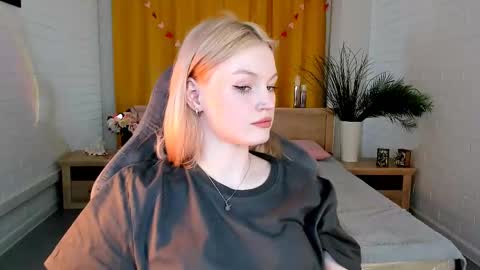 Grace Glamour online show from 03/04/25, 08:13