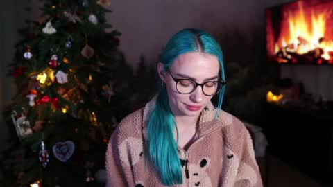 Snapshot of gracegreen chatting on 12/20/24, 04:46 I will be glad to see you 30 N 1800 - 2300 gmt3 online show from 12/20/24, 04:46