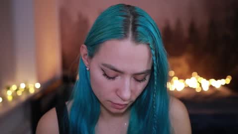 Snapshot of gracegreen chatting on 10/20/25, 05:13 I will be glad to see you 30 N 1800 - 2300 gmt3 online show from 10/20/25, 05:13