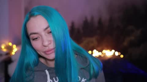 Snapshot of gracegreen chatting on 11/21/25, 03:00 I will be glad to see you 30 N 1800 - 2300 gmt3 online show from 11/21/25, 03:00