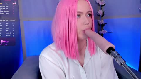 Snapshot of graceholly chatting on 01/11/25, 06:45 Hi call me Leia make me scream from 111155222333666999 online show from 01/11/25, 06:45