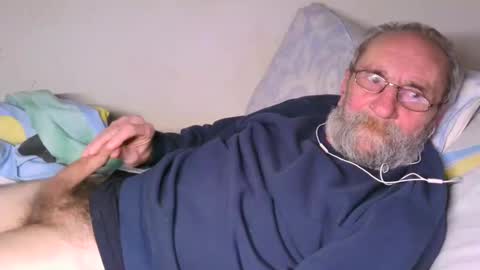 Mark online show from 02/11/25, 12:59