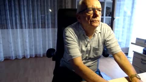 Snapshot of grandpach chatting on 07/01/26, 11:01 grandpach online show from 07/01/26, 11:01