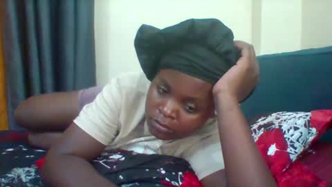 Snapshot of grannylover_ chatting on 02/11/25, 07:05 grannylover_ online show from 02/11/25, 07:05