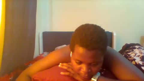 Snapshot of grannylover_ chatting on 02/18/25, 01:00 grannylover_ online show from 02/18/25, 01:00