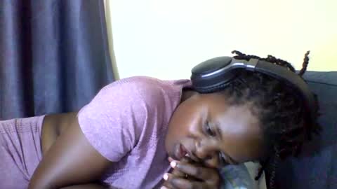 Snapshot of grannylover_ chatting on 09/20/25, 06:42 grannylover_ online show from 09/20/25, 06:42