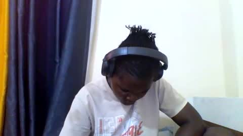 Snapshot of grannylover_ chatting on 11/30/25, 09:02 grannylover_ online show from 11/30/25, 09:02