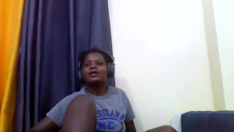 grannylover_ online show from 12/05/25, 10:02